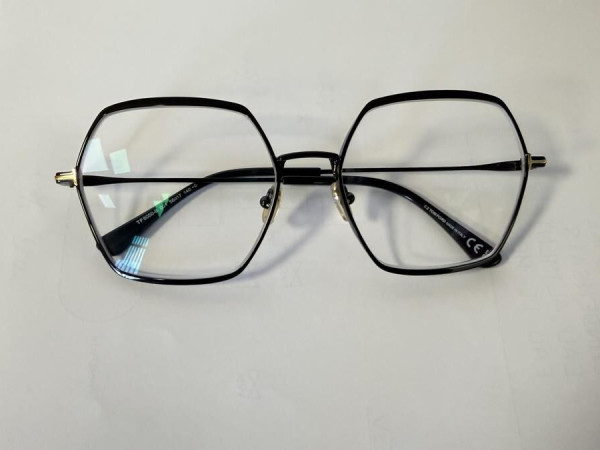 TOM FORD - TF6050-B 001...