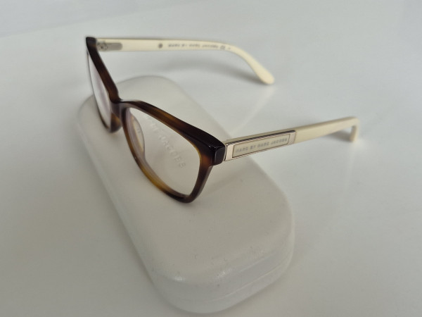 Marche jacobs - MMJ571 C4D 140