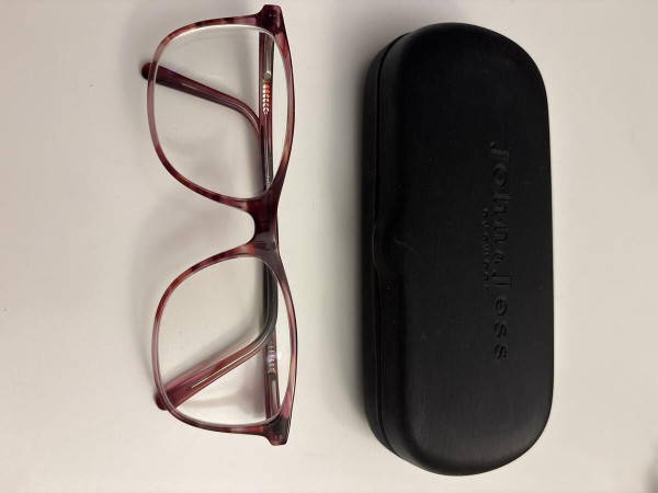 John & Jess - J126 53/16-140 C01 5,2&curren;1