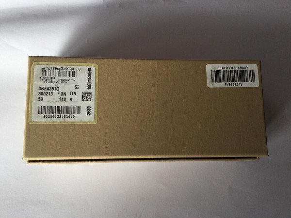 Burberry  - PY0112178 53&curren;20 140