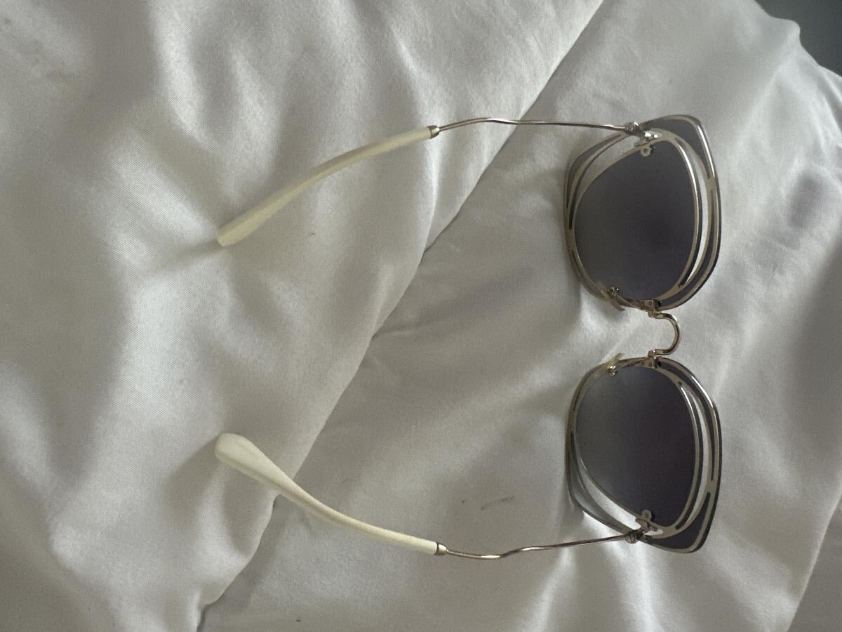 miu miu - 8MU 548 64D16 UE6-5D1 145 3N