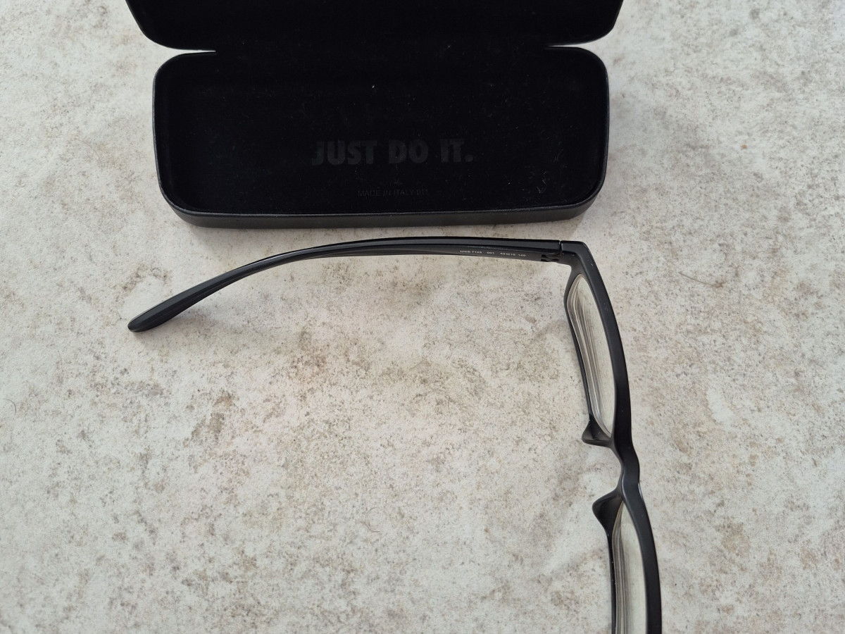 Nike - NIKE7103 001 52*15 140