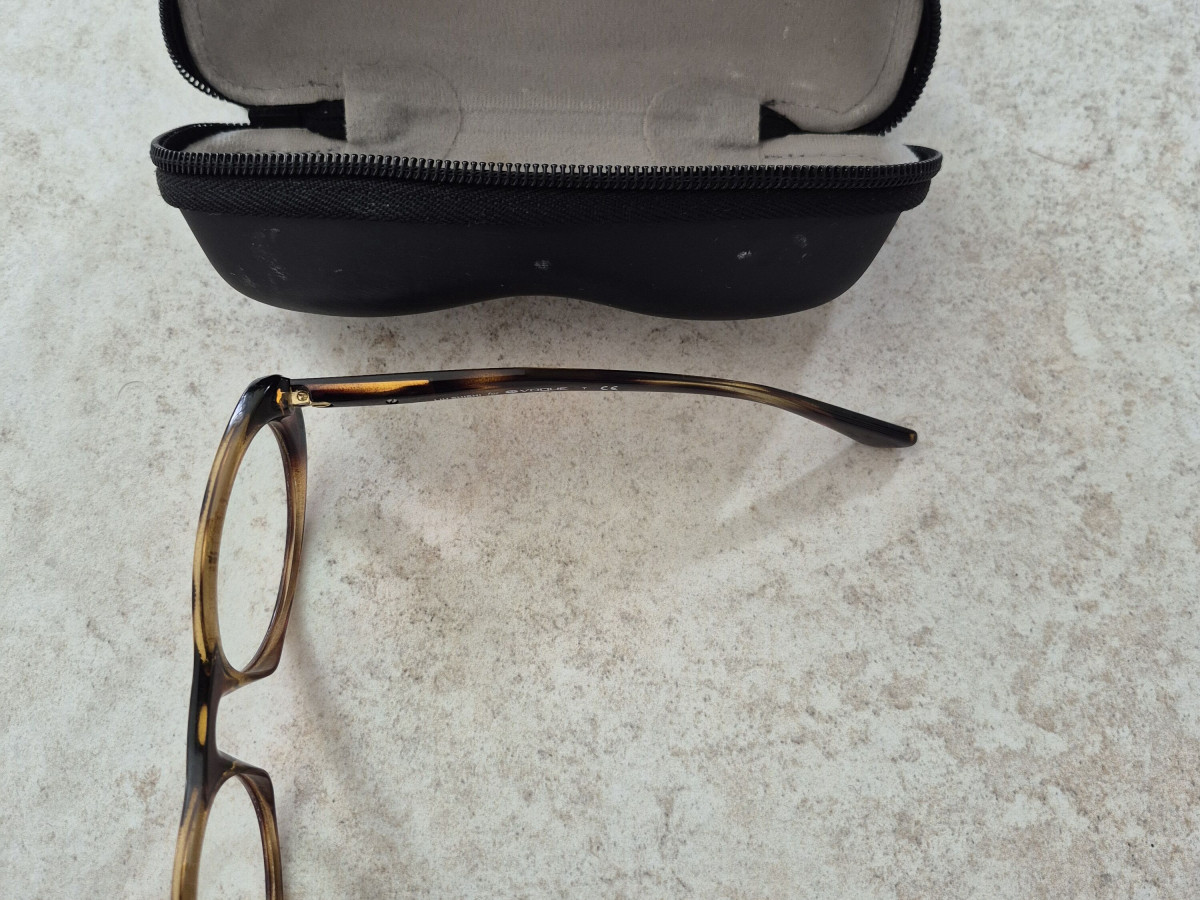 Vogue - VO2989 W656 52*18 135