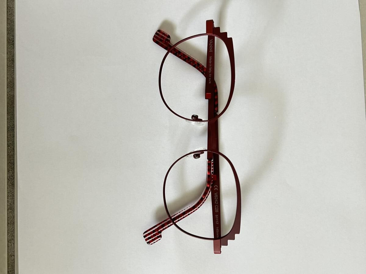 Vanni - V6242 51&curren;17