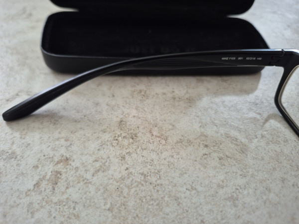 Nike - NIKE7103 001 52*15 140