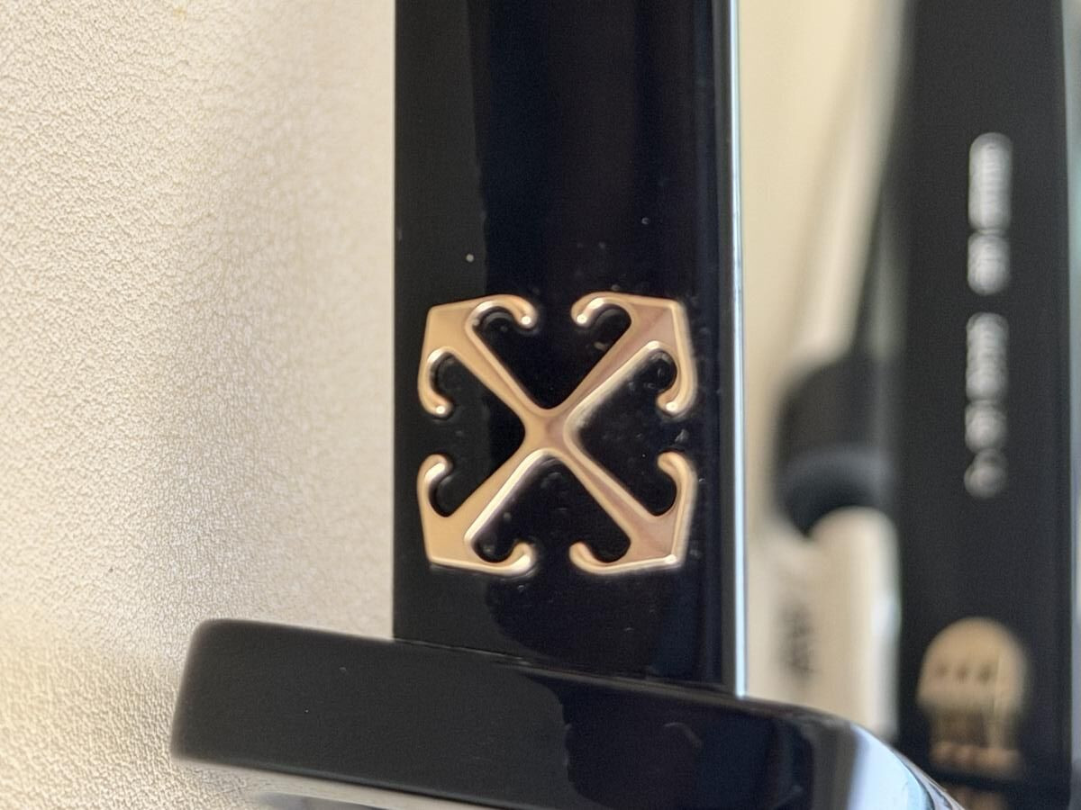 Off White  - OBRI1271055 50&curren;20