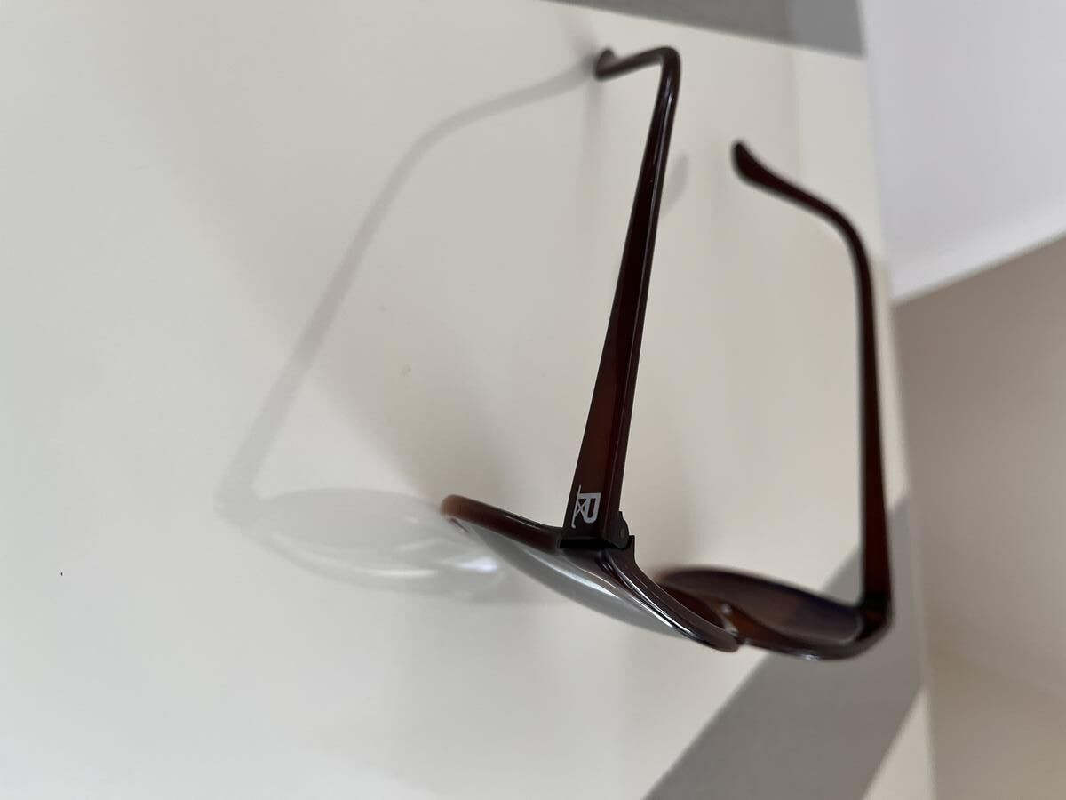 Vuarnet - Pouilloux France  6 cm &curren;