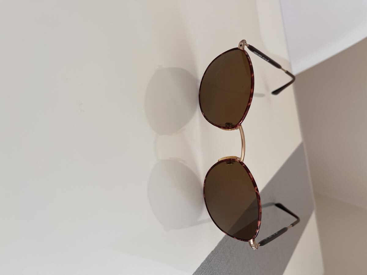 Giorgio Armani  - 627 721 large 140  5&curren;