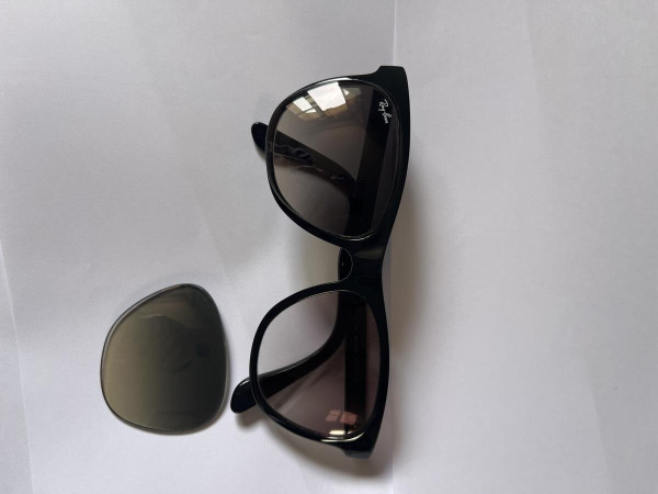 Ray-Ban - RB4184 601/32 54017 2N