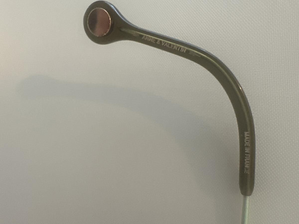 ANNE & VALENTIN - LATITUDE 45&bull;23 - LATITUDE 45&curren;23