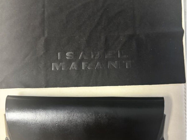 Isabel Marrant - IM 0147