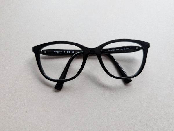 Vogue  - VO 5679-B w44 53&curren;19