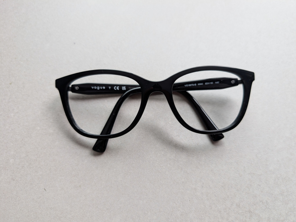 Vogue  - VO 5679-B w44 53&curren;19