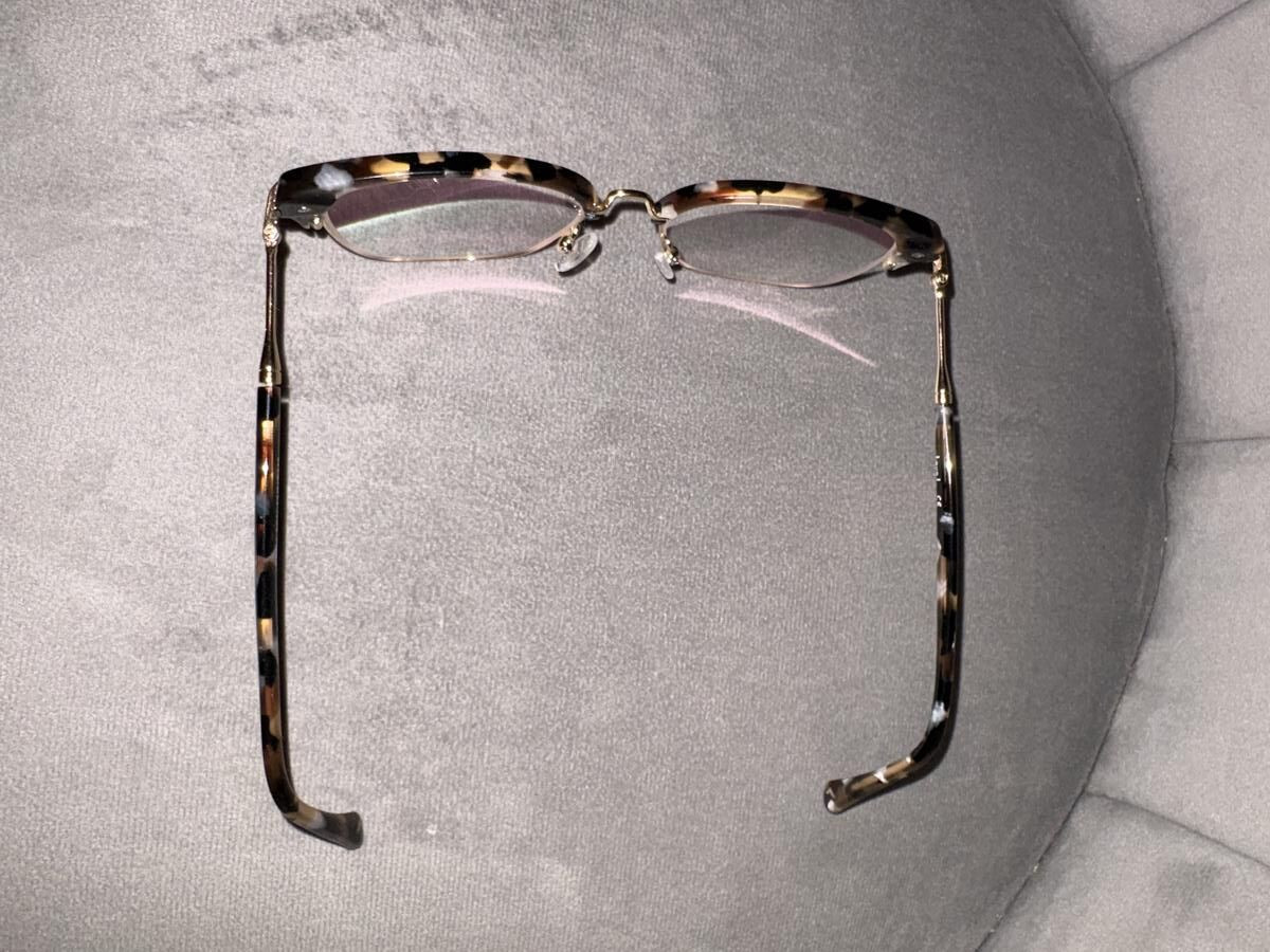 Level  - LE 2537 ECAI 52/17 52&curren;17