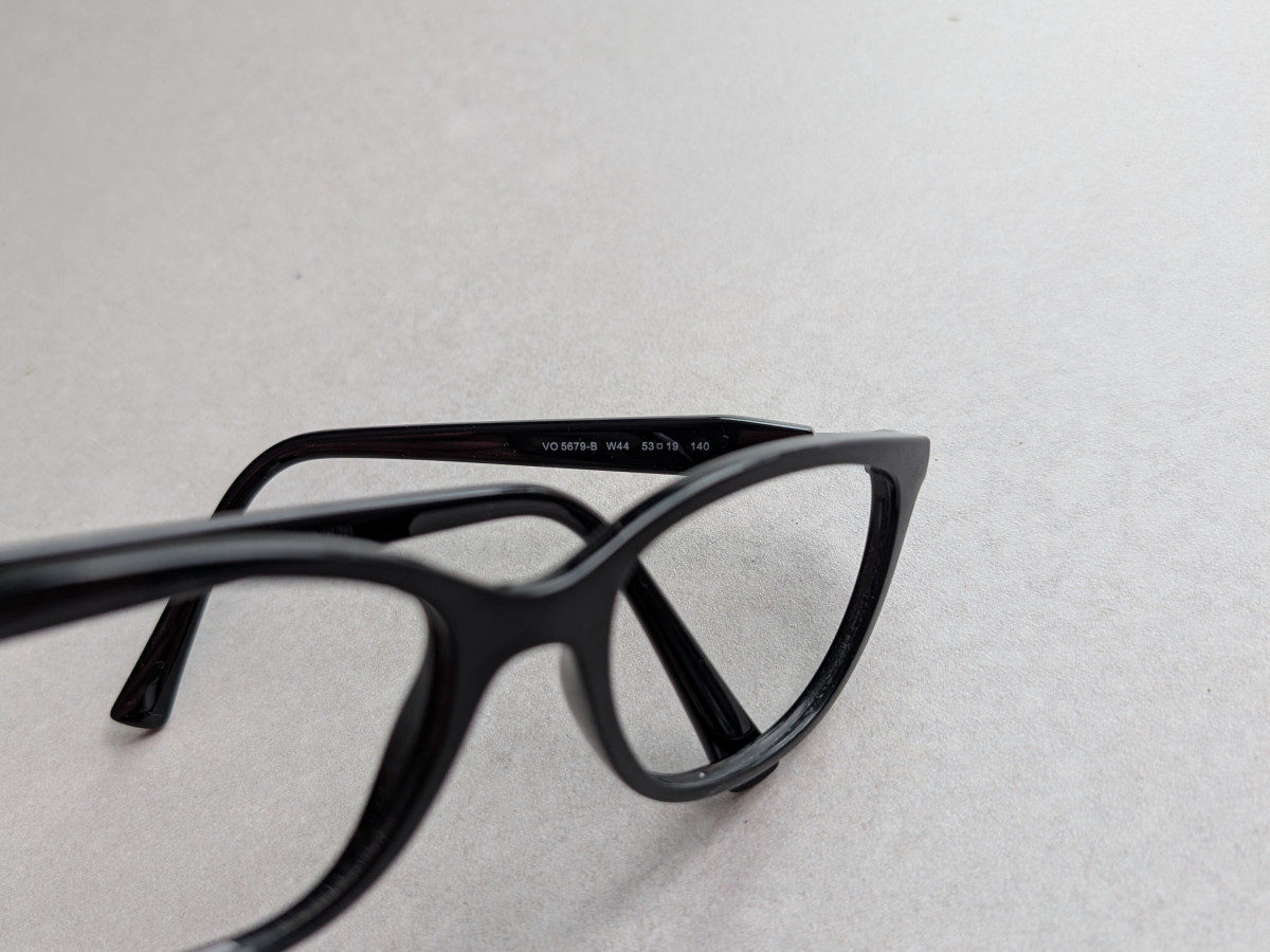 Vogue  - VO 5679-B w44 53&curren;19