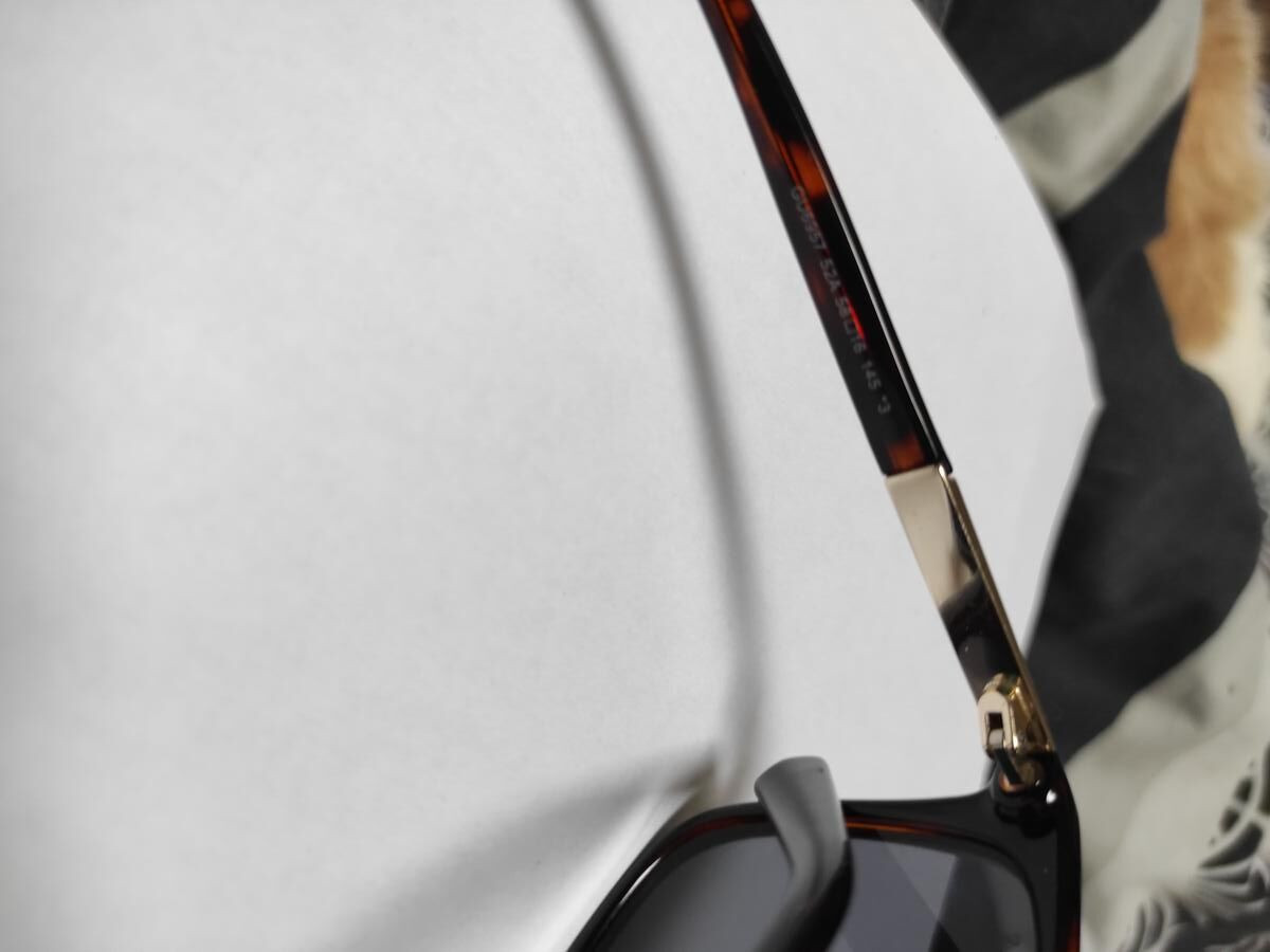 Guess - Gu695752A