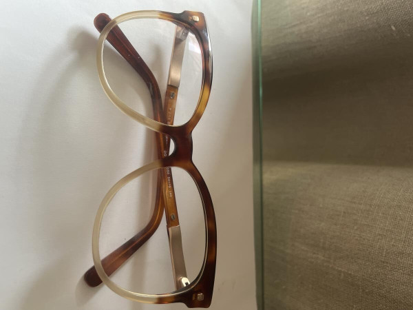 DSQUARED lunettes papillon...
