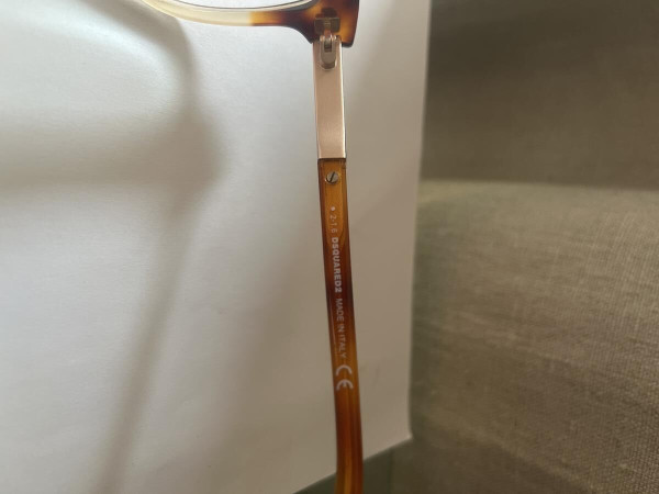 DSQUARED lunettes papillon cognac taille M - DQ52140555416140 4.5.  Cms&curren;13 cms