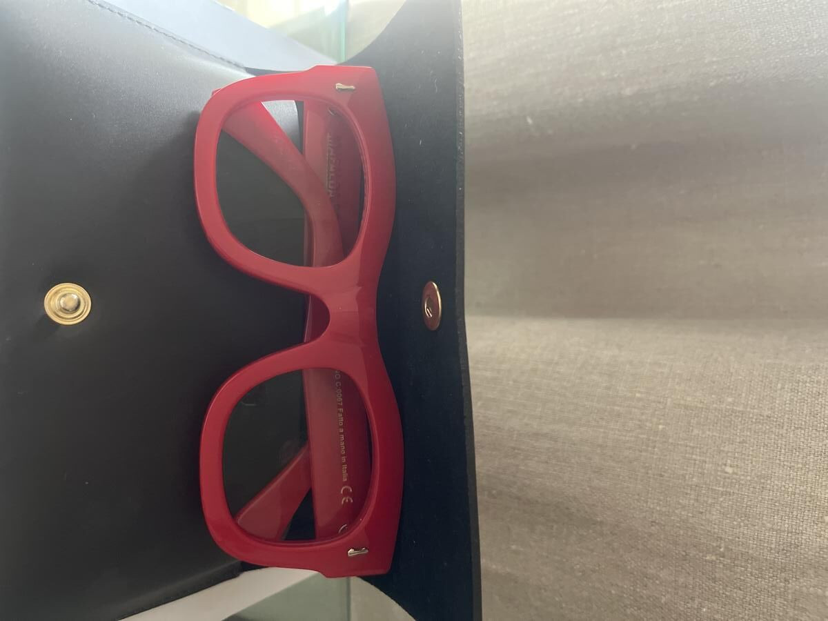 Mafalda lunettes rouges taille M - 4926 145 via Torino c 0067 4.3cms&curren;13cms