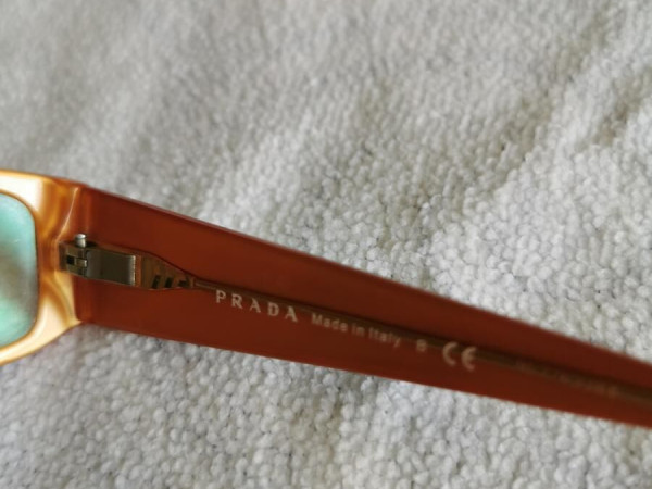 Prada - VPR10F