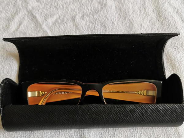 Prada - VPR10F