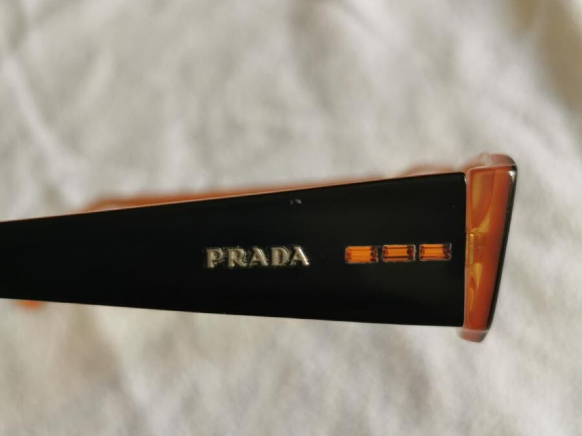 Prada - VPR10F