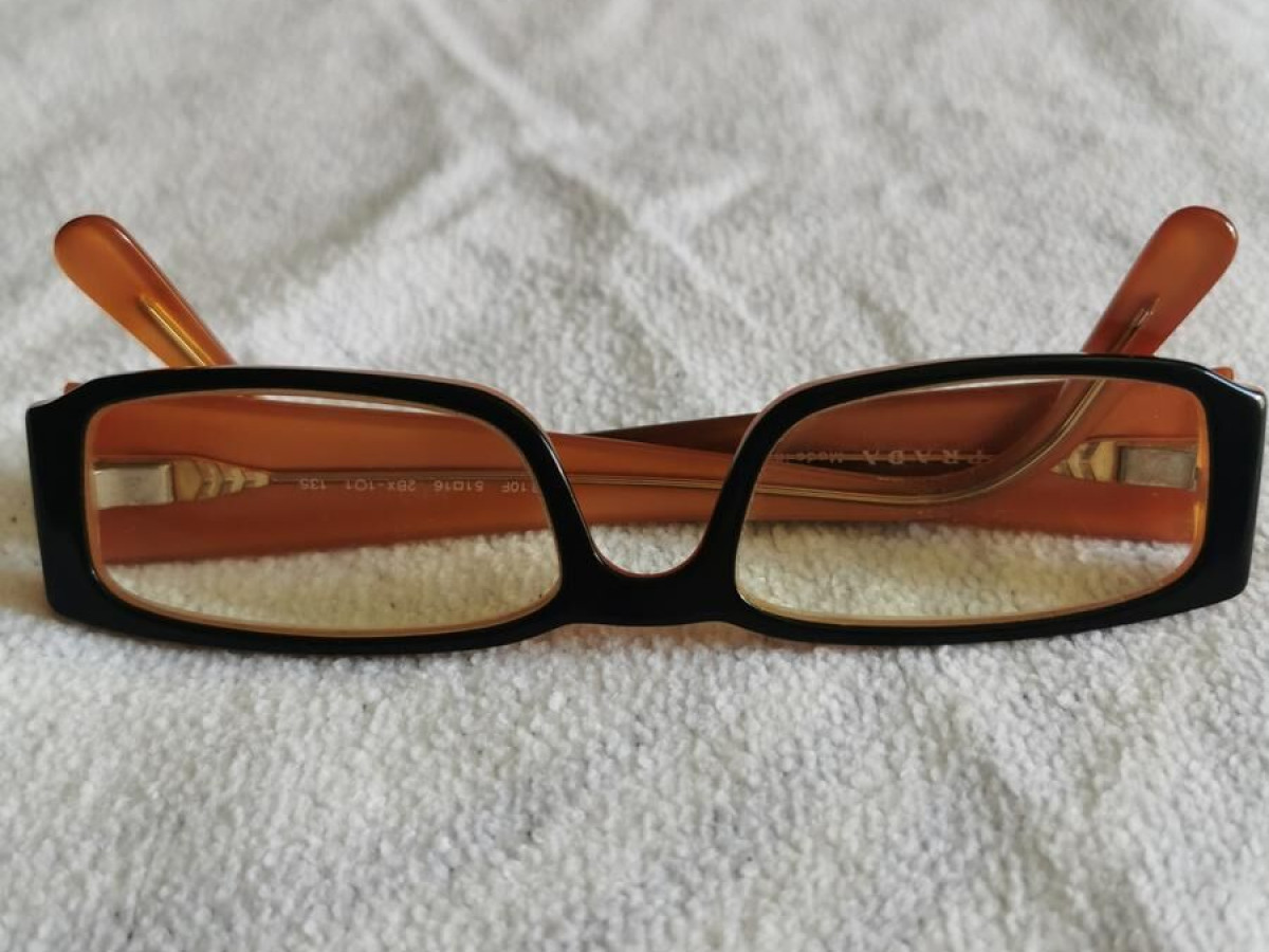 Prada - VPR10F