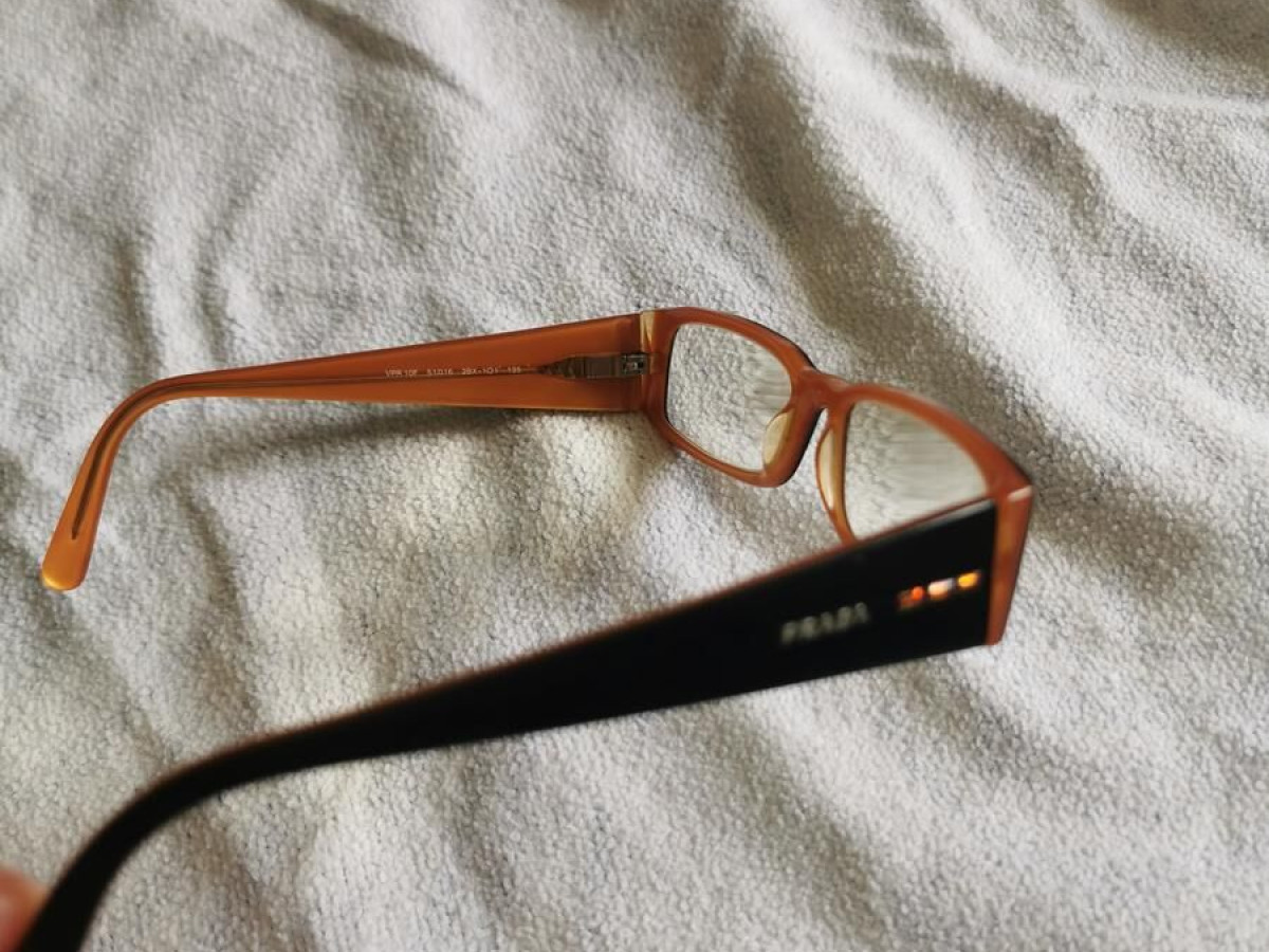 Prada - VPR10F