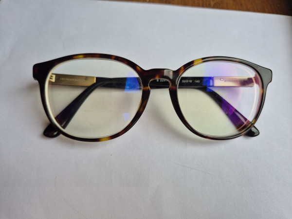 Burberry - B2241 3002 52 18...