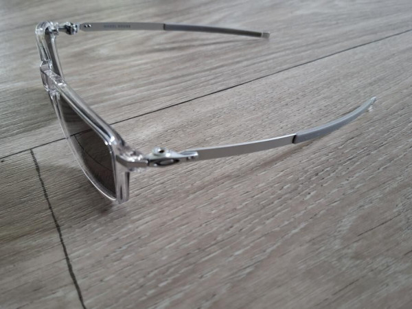 Oakley  - WHEEL HOUSE OO9469 - 946902 54&curren;16