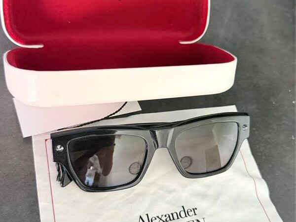 Alexander McQueen - AM0409S...
