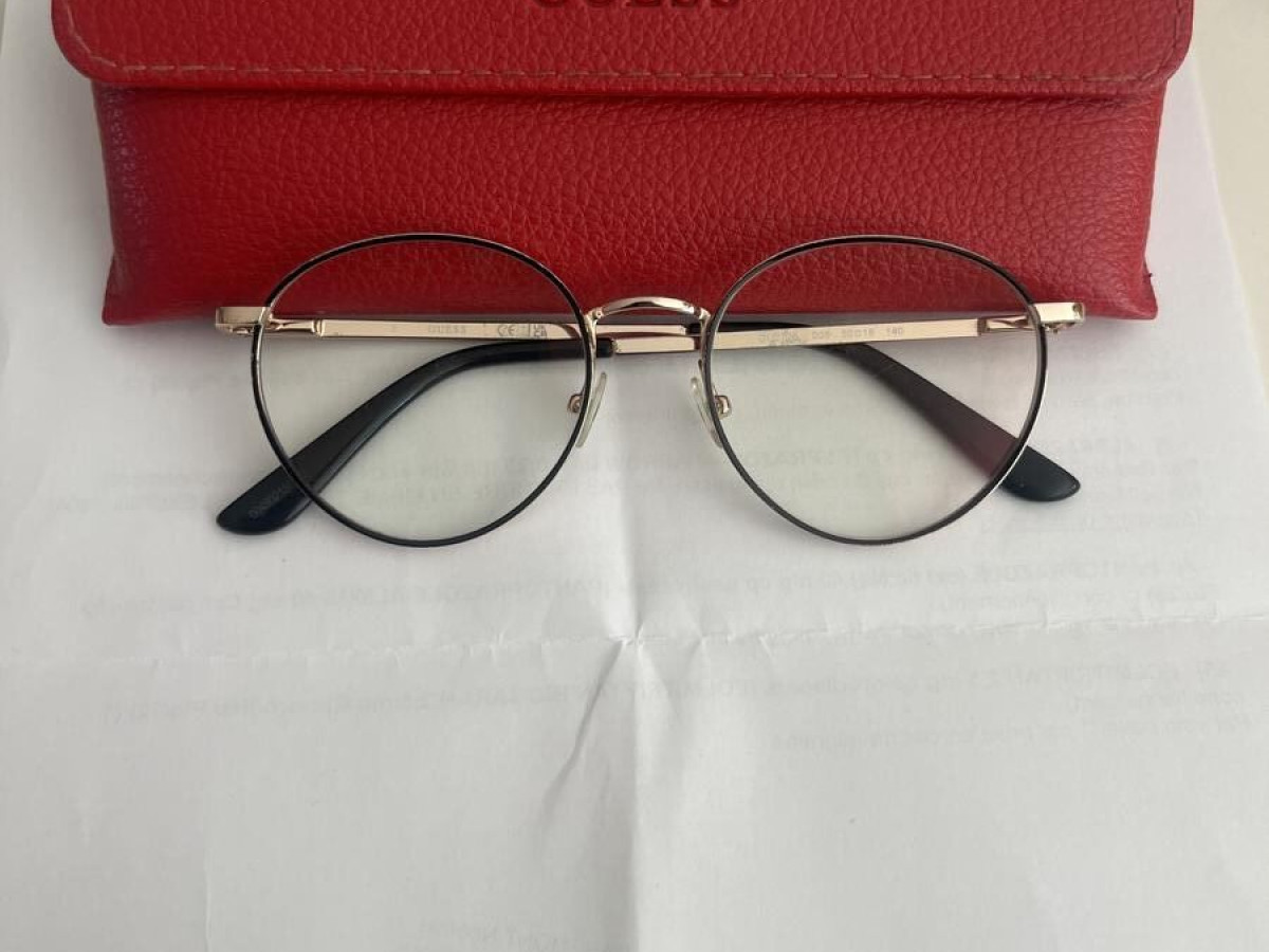 Guess - Gu2725 50&curren;18