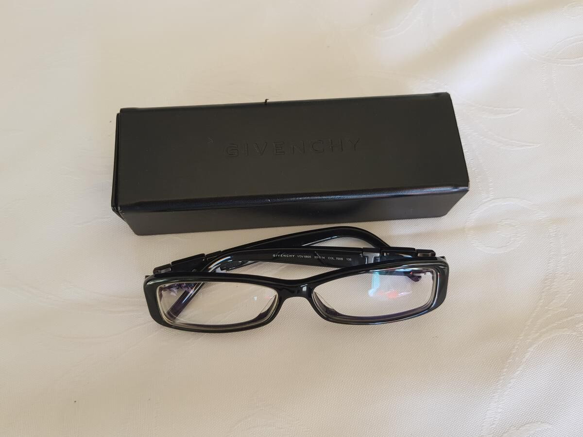 Monture noire rectangulaire Givenchy