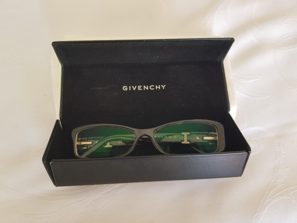 Monture noire rectangulaire Givenchy