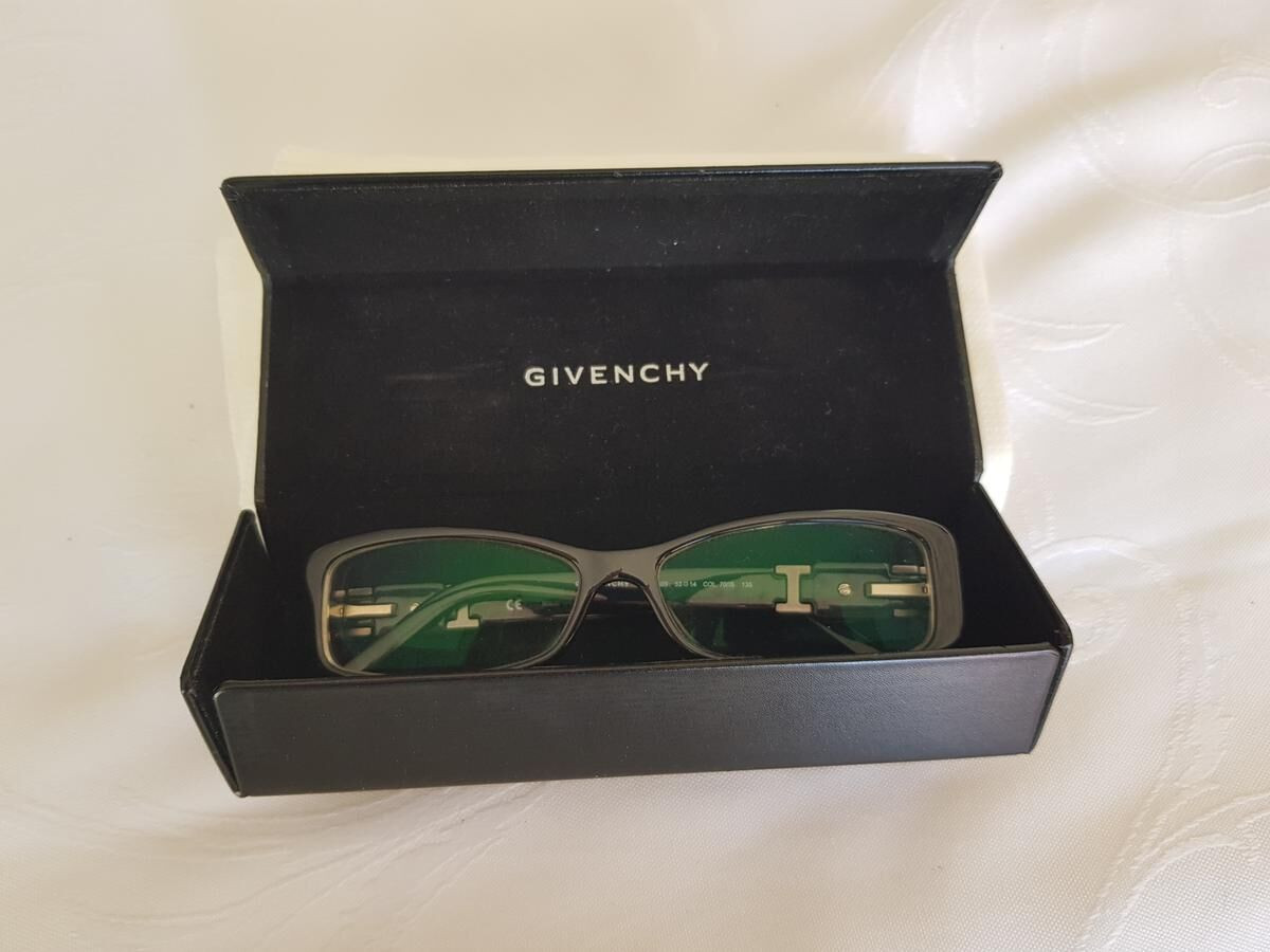 Monture noire rectangulaire Givenchy