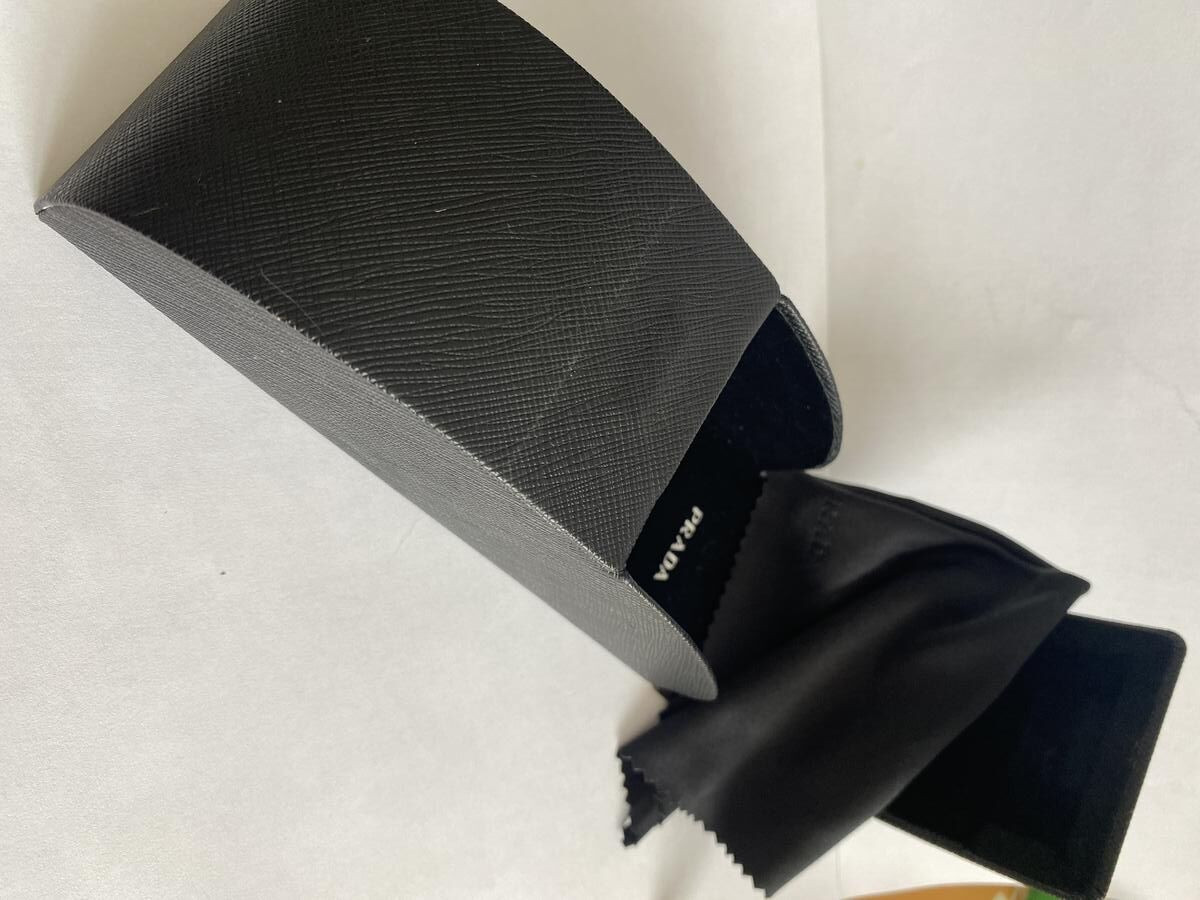 Prada - SRP 24X 52 18 07r-0A6 140 2N