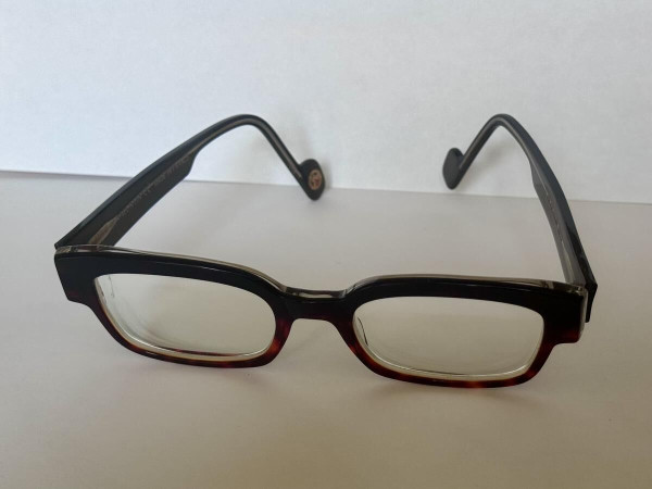 Anne et Valentin - Reaction 0927 4,58 cm¤1 cm