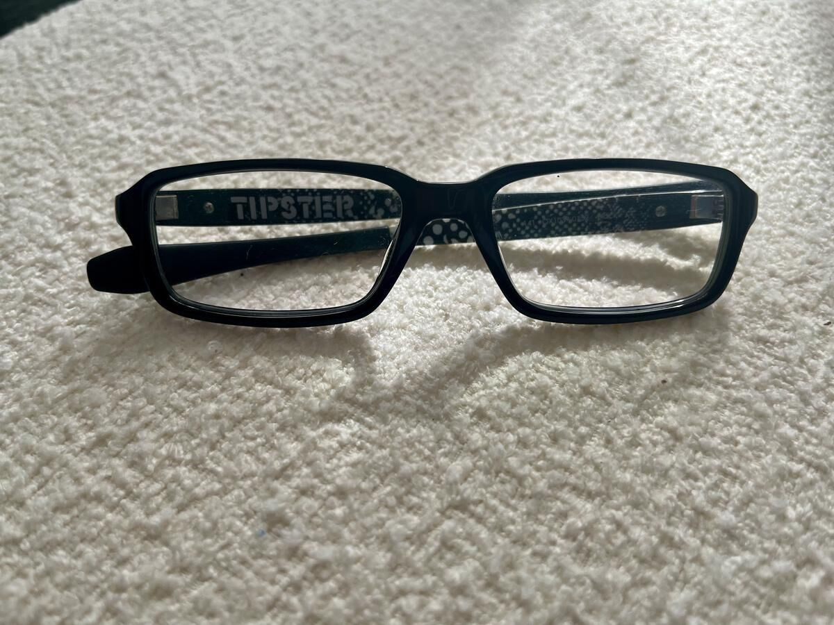 OAKLEY-TIPSTER-141-OX1039-0152