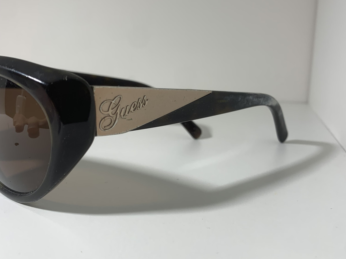 Guess - GU 6432