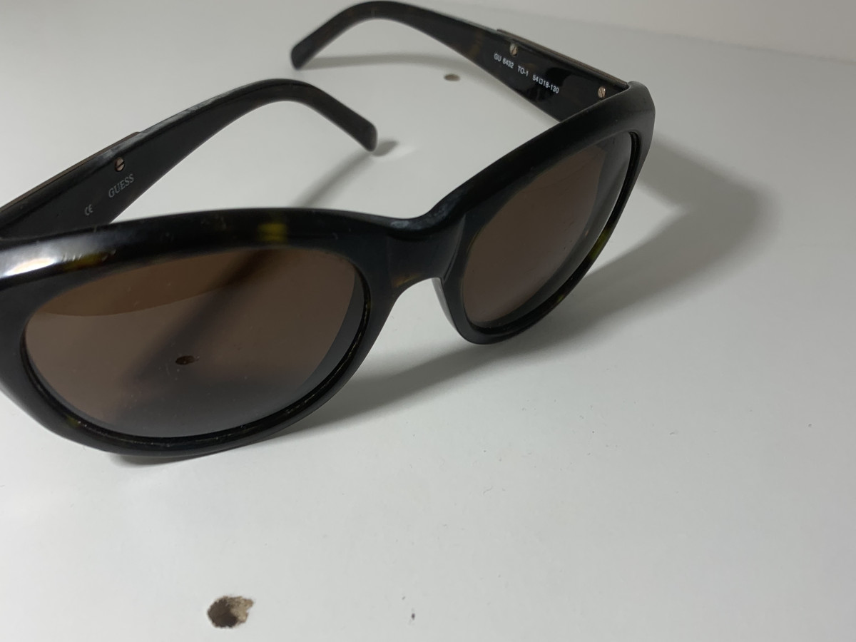 Guess - GU 6432
