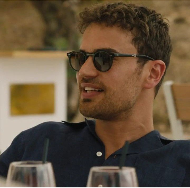 Iconic glasses from TV series: where can you find similar styles at low prices?